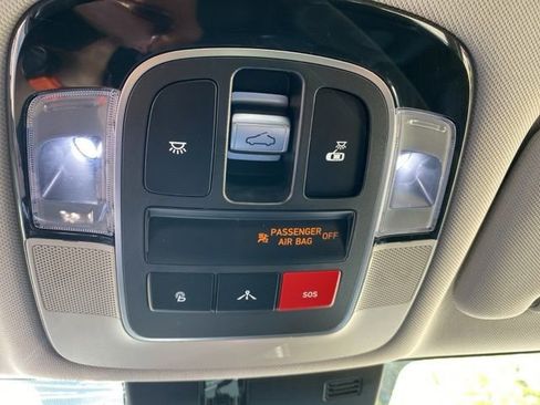 Used 2022 Hyundai Sonata Limited image 31