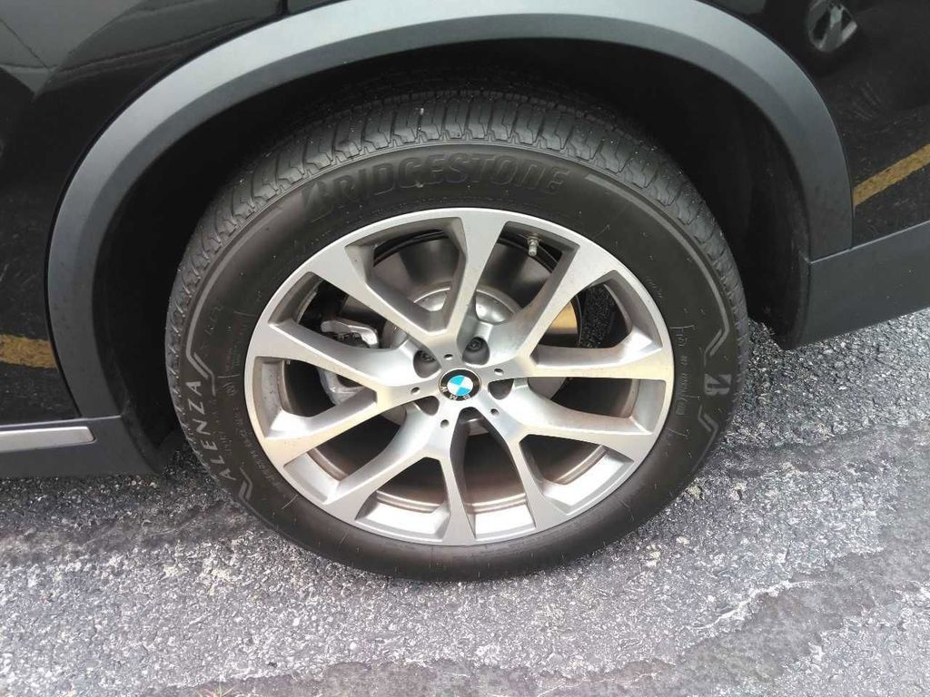 Used 2026 BMW X5 xDrive40i w/ Climate Comfort Package AWD/4WD image 14