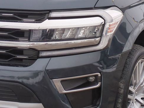 Certified 2023 Ford Expedition Limited image 11