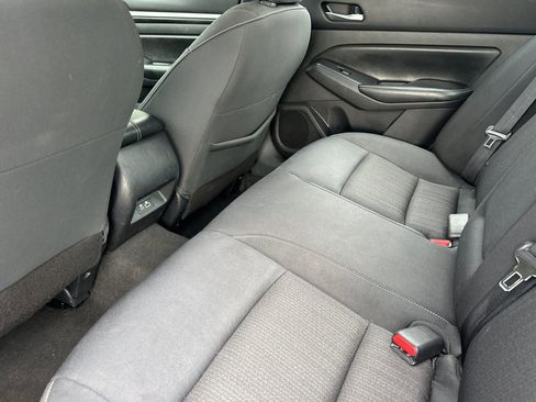 Certified 2022 Nissan Altima 2.5 SV image 12