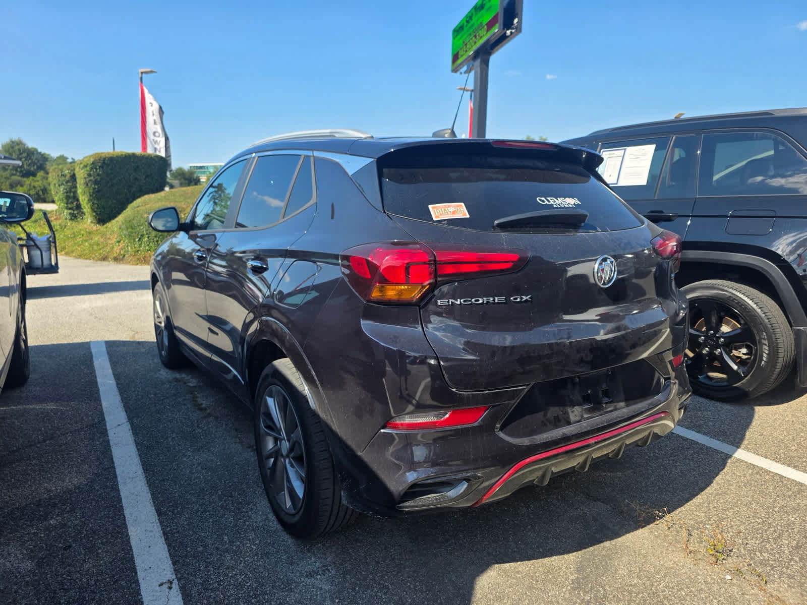 Used 2021 Buick Encore GX Select w/ Sport Touring Package FWD image 5