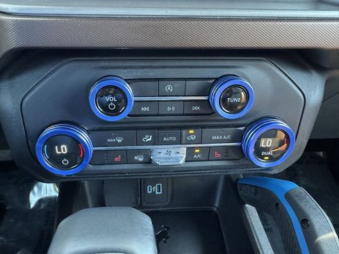 Used 2023 Ford Bronco Outer Banks image 10