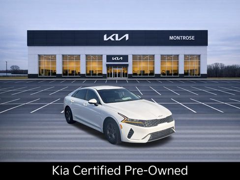 Certified 2023 Kia K5 LXS FWD image 3