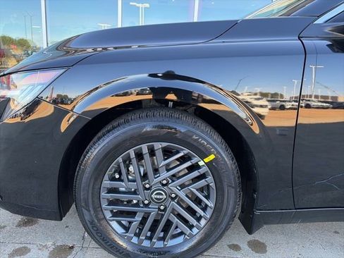 New 2026 Nissan Sentra SV image 6