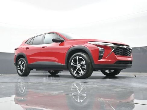 New 2026 Chevrolet Trax RS w/ Driver Confidence Package FWD image 42