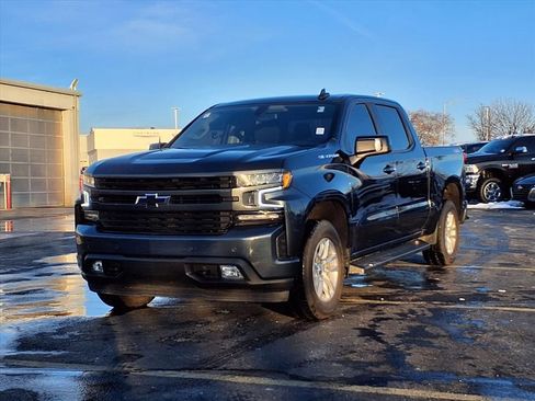 Used 2022 Chevrolet Silverado 1500 RST w/ Safety Package image 2