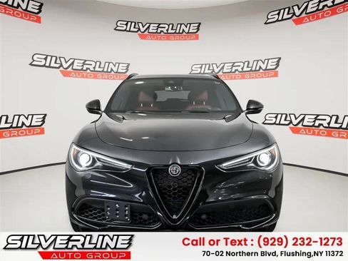 Used 2023 Alfa Romeo Stelvio Veloce AWD/4WD image 8