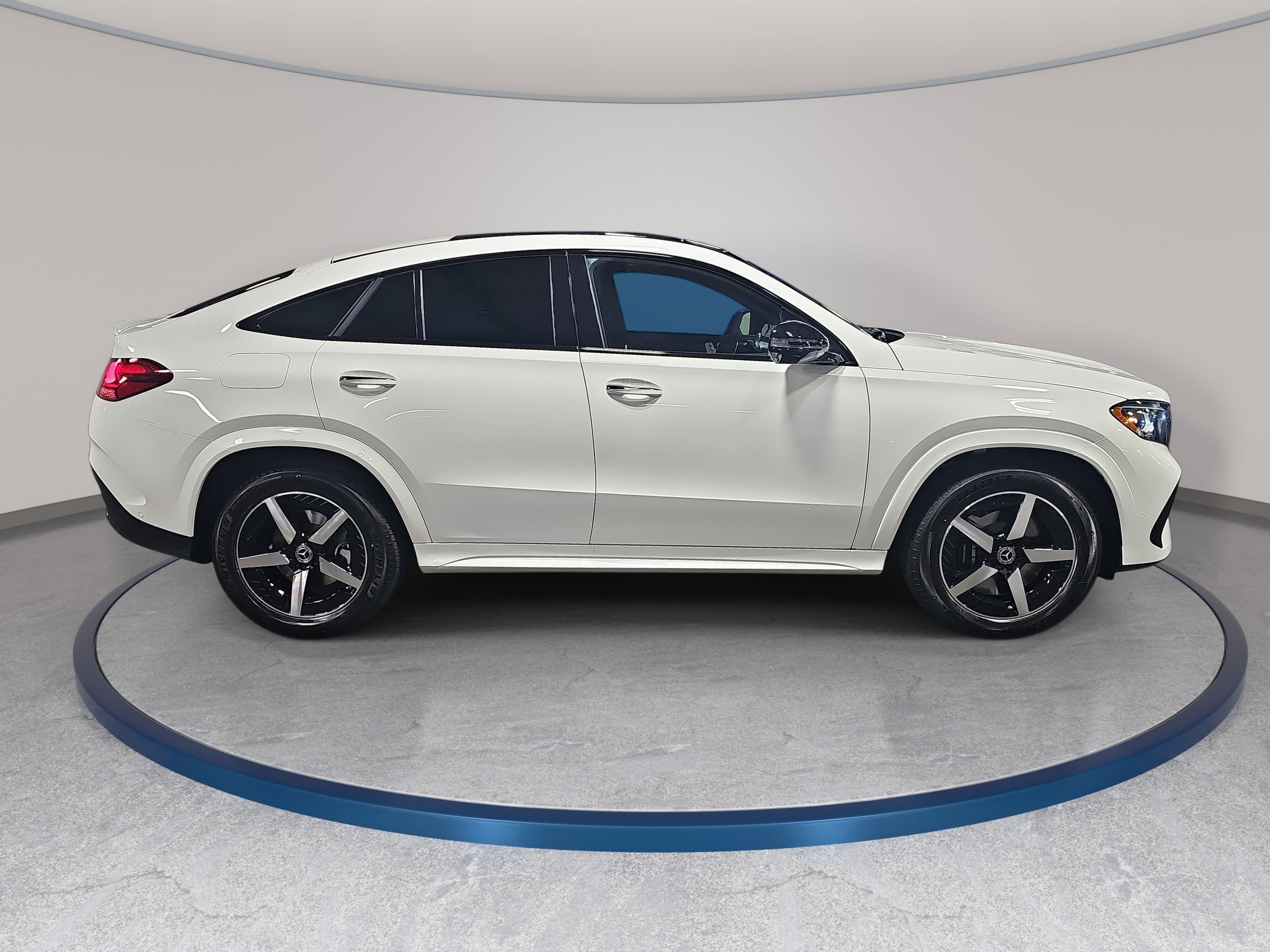 New 2027 Mercedes-Benz GLE 450 4MATIC Coupe image 4