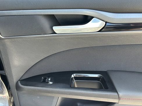 Used 2015 Ford Fusion SE w/ Equipment Group 201A FWD image 30