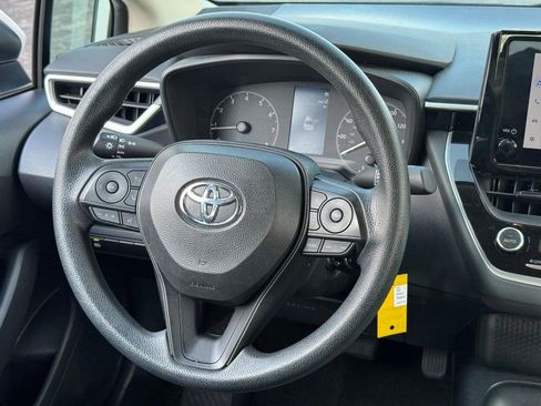 Used 2024 Toyota Corolla LE image 11
