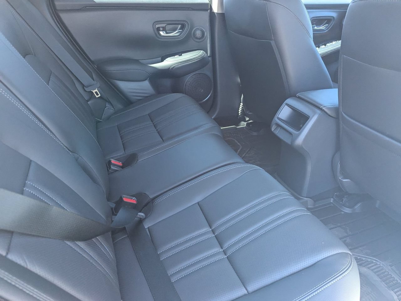New 2027 Honda HR-V EX-L image 9