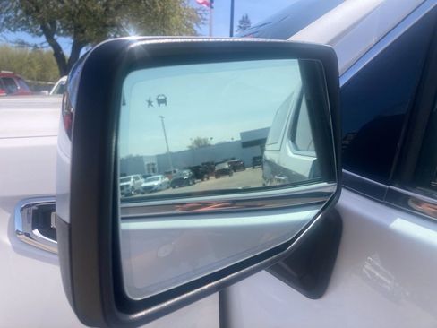 Used 2021 GMC Sierra 1500 Denali AWD/4WD image 16