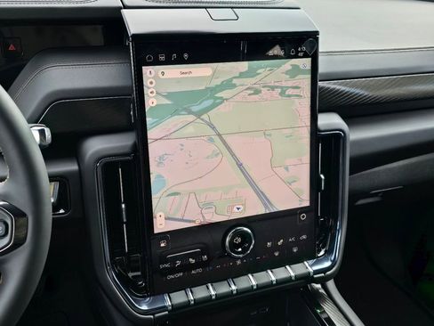 New 2026 GMC Yukon XL AT4 AWD/4WD image 21