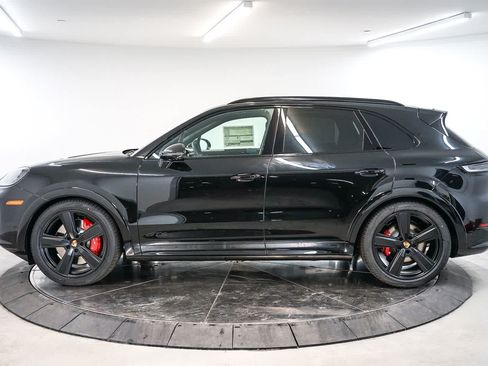 New 2026 Porsche Cayenne GTS AWD/4WD image 2