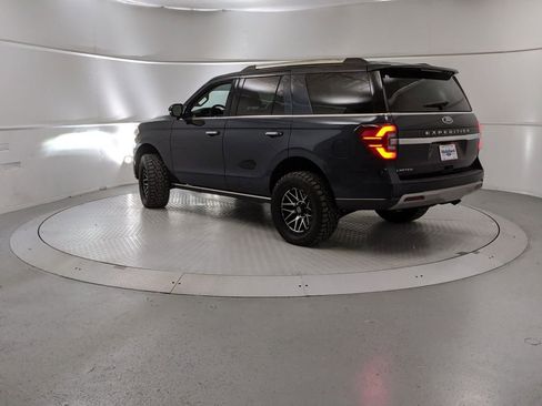 Used 2024 Ford Expedition Limited image 4