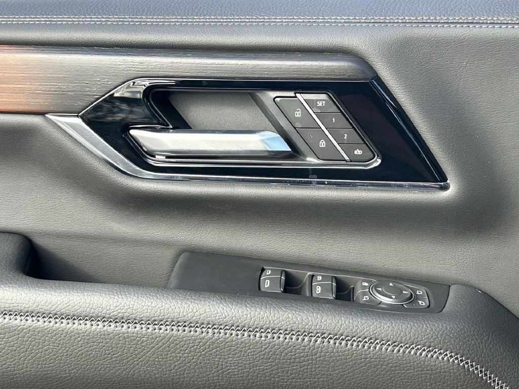 New 2026 GMC Yukon Denali AWD/4WD image 23