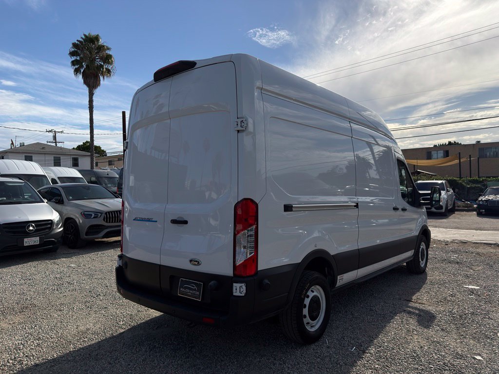 Used 2022 Ford E-Transit 148 High Roof w/ Load Area Protection Package RWD image 7