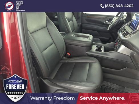 Used 2021 Chevrolet Suburban LT AWD/4WD image 38