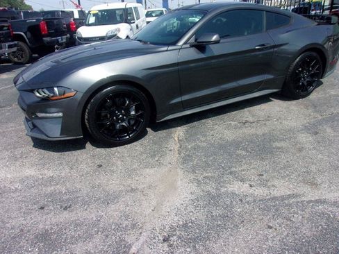 Used 2018 Ford Mustang Premium w/ Ecoboost Performance Package RWD image 10