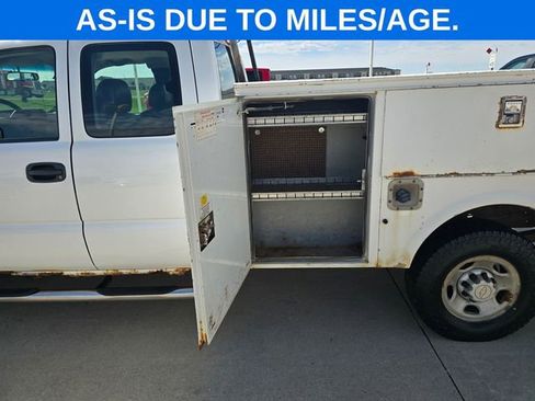 Used 2006 Chevrolet Silverado 2500 W/T AWD/4WD image 23