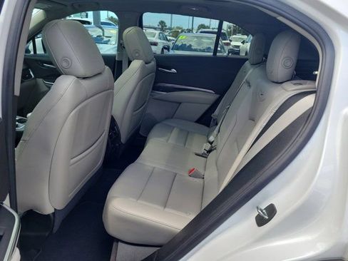 Used 2023 Cadillac XT4 Luxury FWD image 14