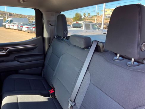 Used 2023 Chevrolet Silverado 1500 LT image 21