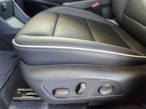 New 2025 Buick Enclave Sport Touring w/ Super Cruise Package image 19