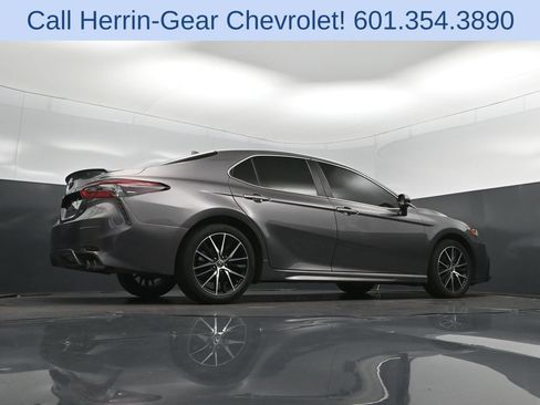 Used 2023 Toyota Camry SE w/ Convenience Package FWD image 37