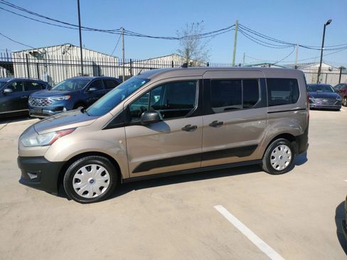 Used 2020 Ford Transit Connect XL image 2