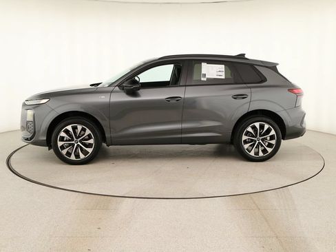 New 2026 Audi Q3 quattro 2.0T AWD/4WD image 2