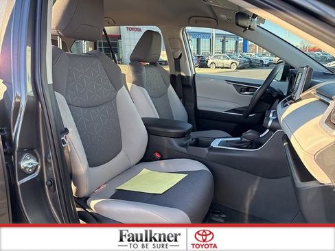 Certified 2022 Toyota RAV4 XLE image 14