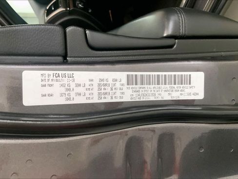 Used 2019 Jeep Grand Cherokee Limited image 18