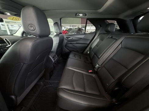 Used 2021 Chevrolet Equinox Premier image 27