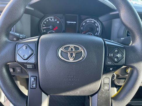 Used 2021 Toyota Tacoma SR AWD/4WD image 13