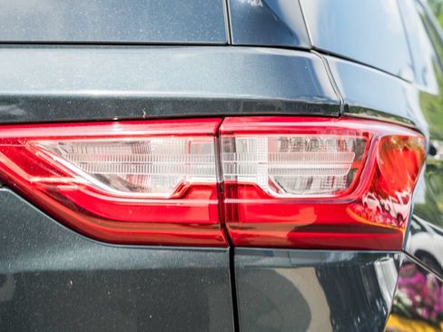 Used 2020 Chevrolet Traverse RS AWD/4WD image 6