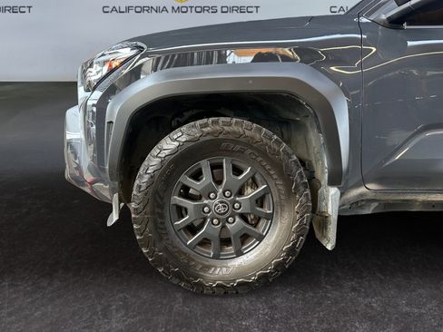 Used 2025 Toyota 4Runner SR5 RWD image 14