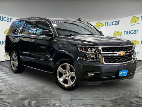 Used 2019 Chevrolet Tahoe LT w/ Luxury Package AWD/4WD image 1