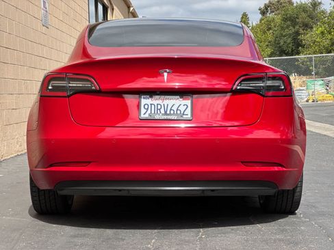 Used 2018 Tesla Model 3 Long Range RWD image 7