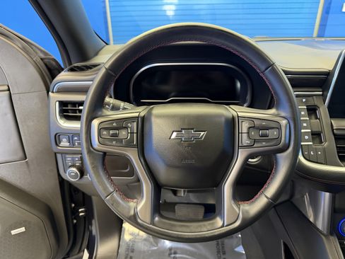 Used 2023 Chevrolet Suburban RST AWD/4WD image 17