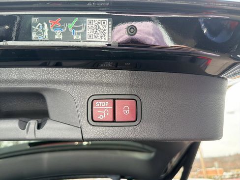 Used 2023 Mercedes-Benz GLE 350 GLE 350 4MATIC SUV image 12