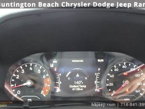 Used 2023 Jeep Compass Limited image 18