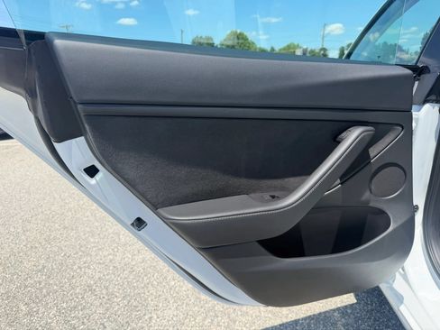 Used 2023 Tesla Model 3 Standard Range RWD image 16
