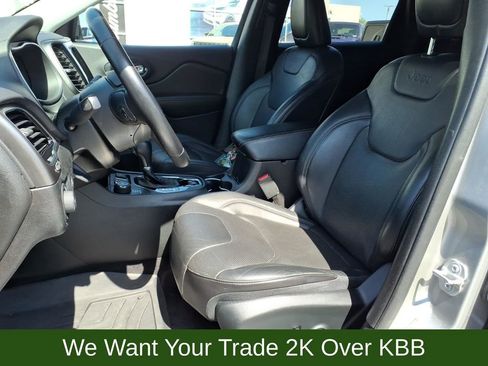 Used 2019 Jeep Cherokee Limited image 12