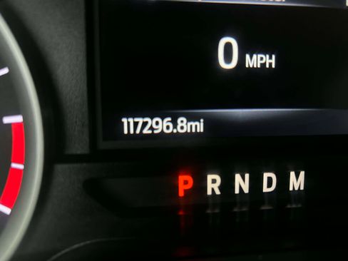 Used 2022 Ford F250 XLT w/ XLT Premium Package image 16