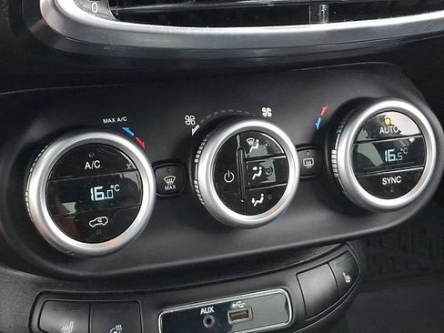 Used 2016 FIAT 500X Lounge AWD/4WD image 16