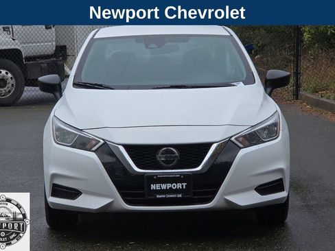 Used 2021 Nissan Versa S image 10