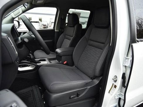 Certified 2024 Nissan Frontier SV w/ SV Convenience Package image 23