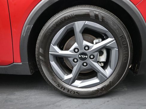 Used 2025 Kia K4 LXS image 10