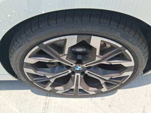 Used 2025 BMW 230i Coupe w/ Convenience Package RWD image 18