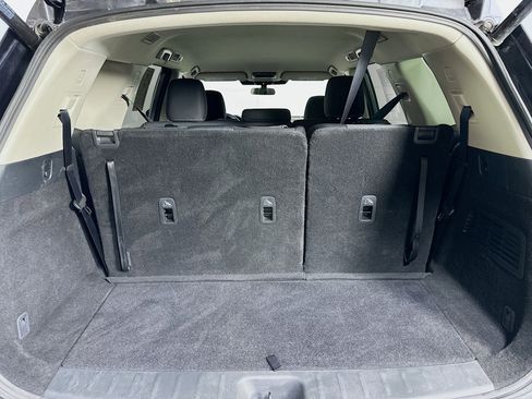 Used 2025 Nissan Pathfinder SV image 28